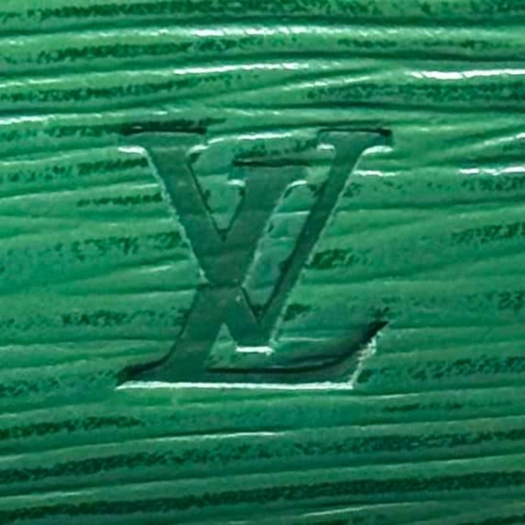 ▪️🟢 LV EPI COMMUTER PASS WALLET 🟢▪️ - Picture 2 of 9